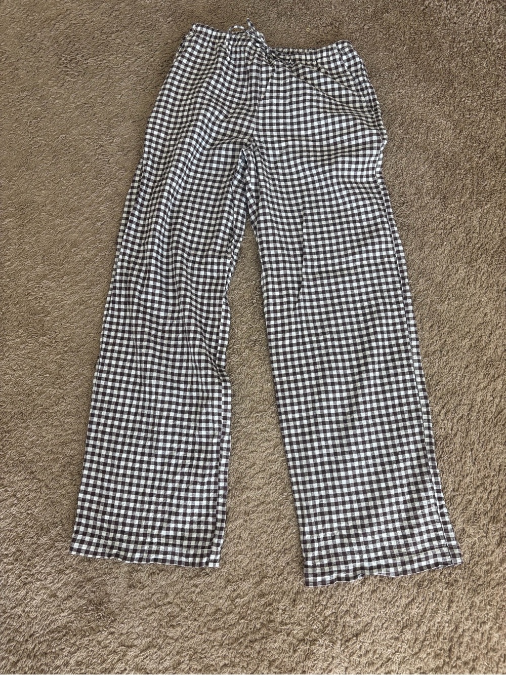 Brown and white gingham